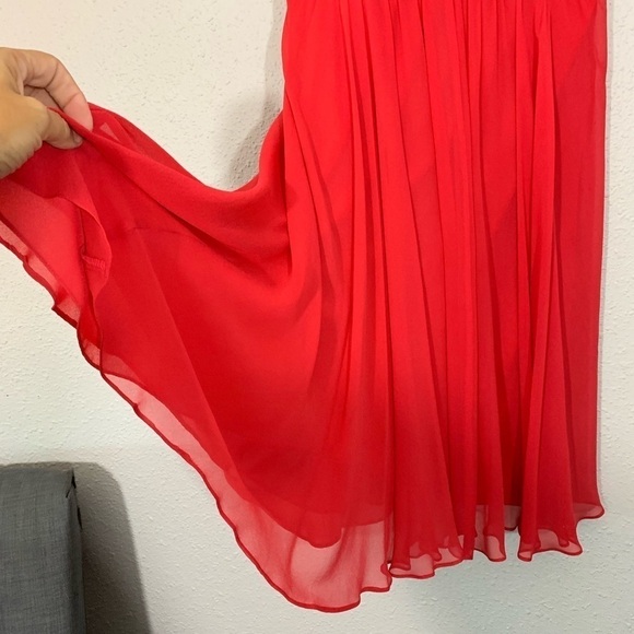 Suzi Chin Red V-Neck Silk Flowing Dress size 6 - Picture 3 of 7